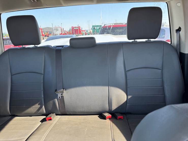 2019-dodge-1500-image-40