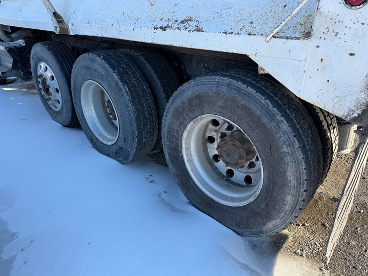 2010-kenworth-t800-image-9