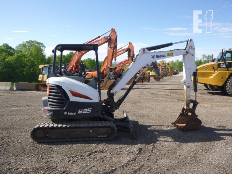 2019-bobcat-e35-image-3