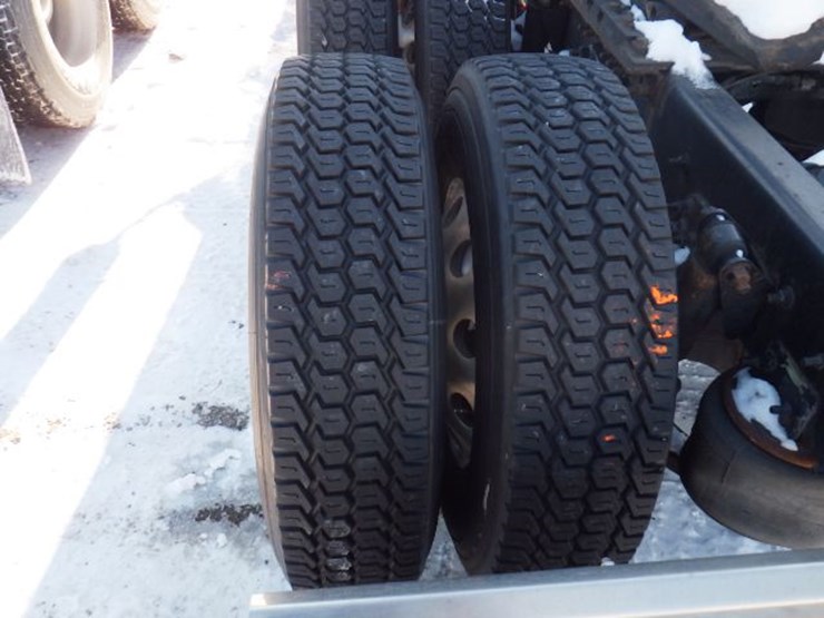 2019-freightliner-cascadia-125-image-15