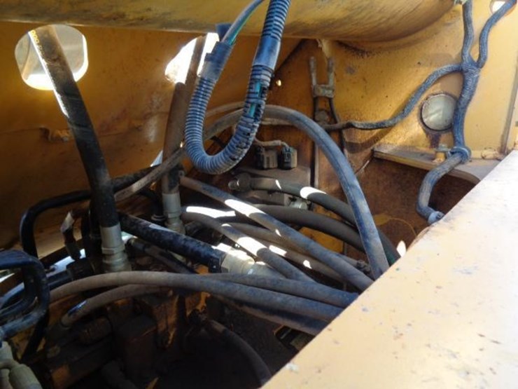 2013-deere-524k-image-10