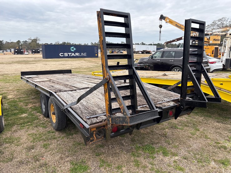 #32200-•-23ft-flatbed-trailer-with-dovetail-|-no-title-image-4