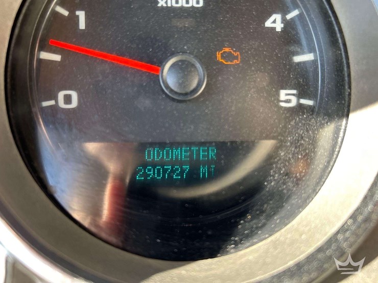 2014-chevrolet-silverado-3500-image-5