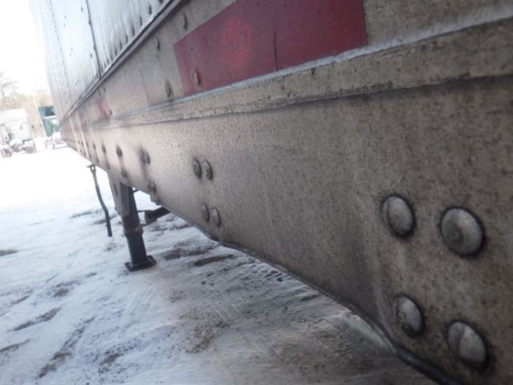 2018-utility-4000d-x-image-25