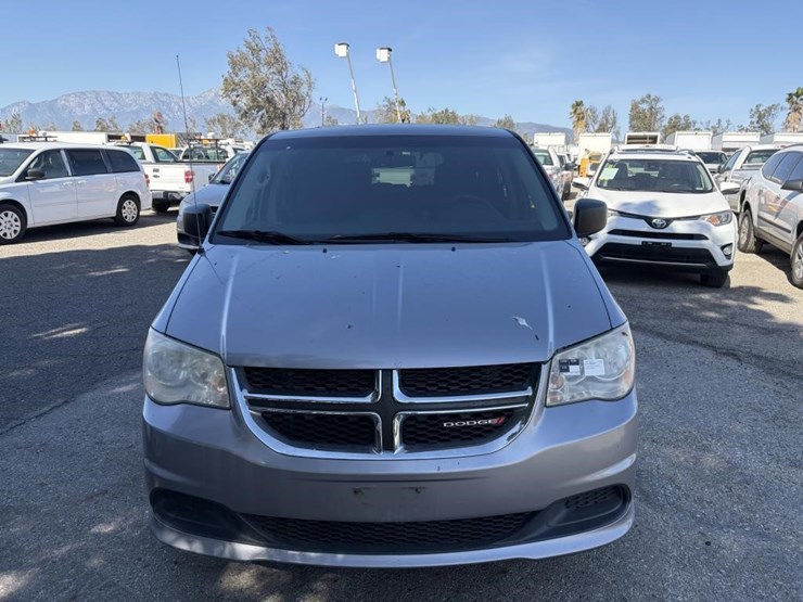 2014-dodge-grand-caravan-image-6