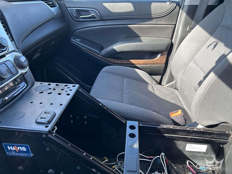 2020-chevrolet-tahoe-image-17