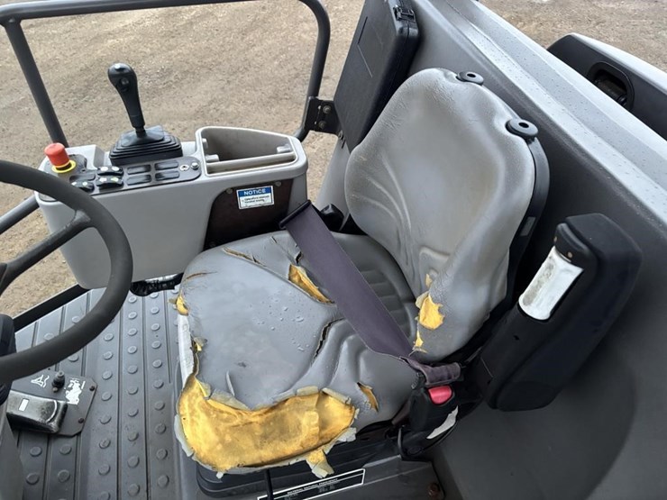 2013-volvo-sd75-image-21