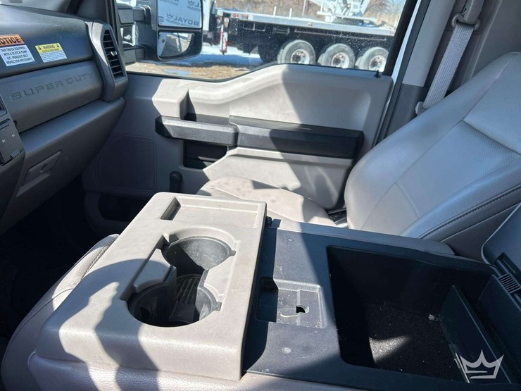 2018-ford-f450-image-17