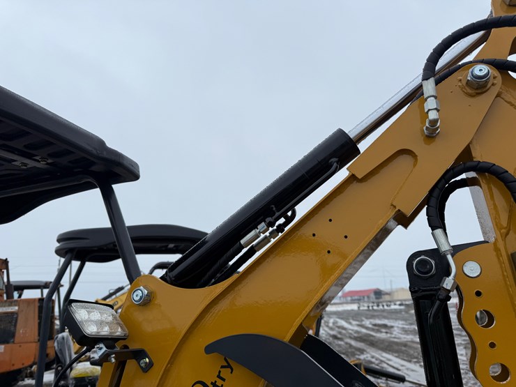 #102-•-unused-cfg-industry-qk20r-mini-excavator-qk20r202511060320-inv#-36801-image-18