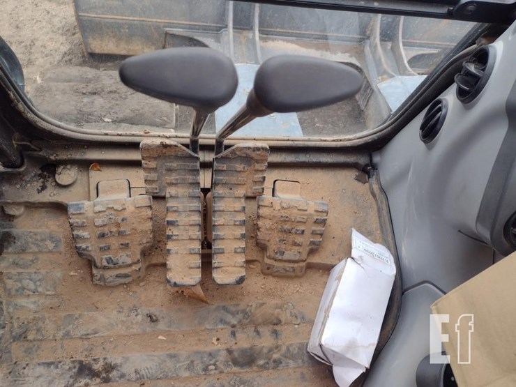 case-cx145d-msr-image-7