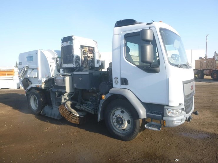 2016-tymco-600-image-2