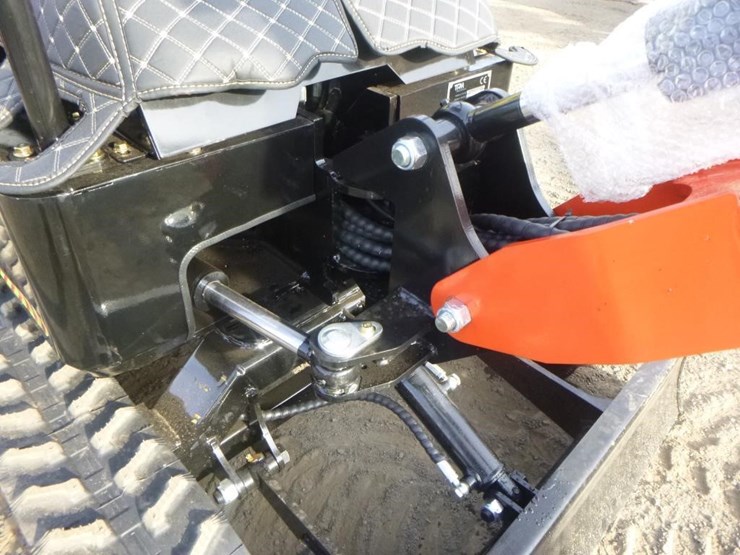 2025-tpm-18bs-hydraulic-excavator-image-17