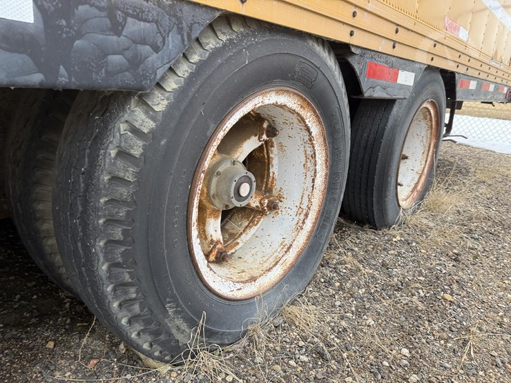 1982-kentucky-trailer-image-19