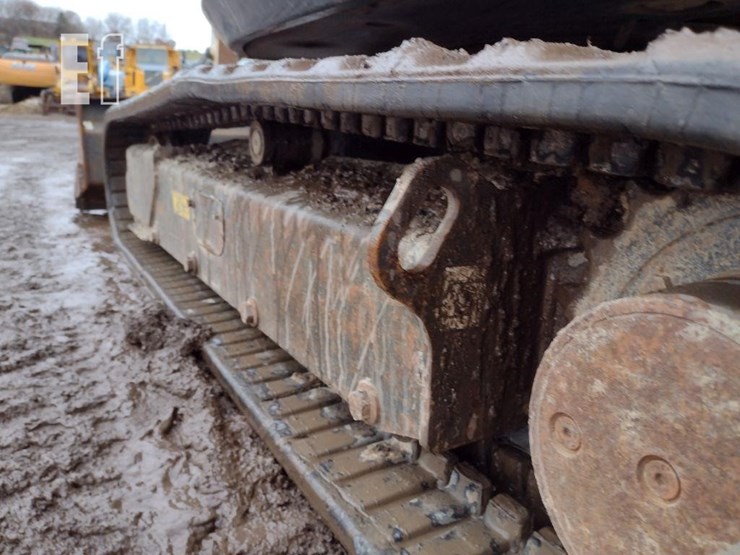 2014-bobcat-e35-image-30