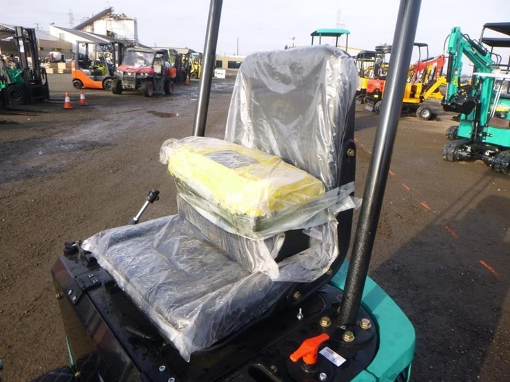 agt-qh12r-hydraulic-excavator-image-19