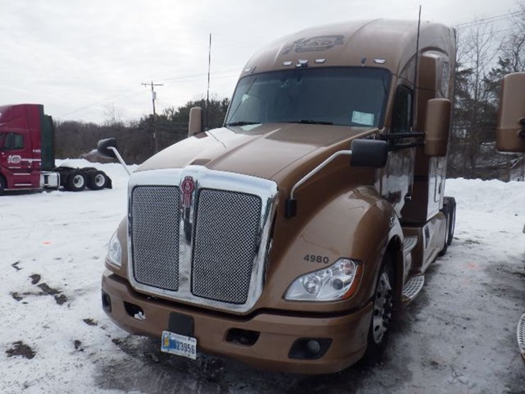 2022-kenworth-t680-image-1