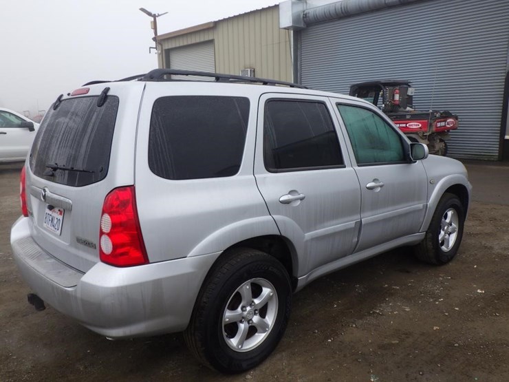 2005-mazda-tribute-image-3