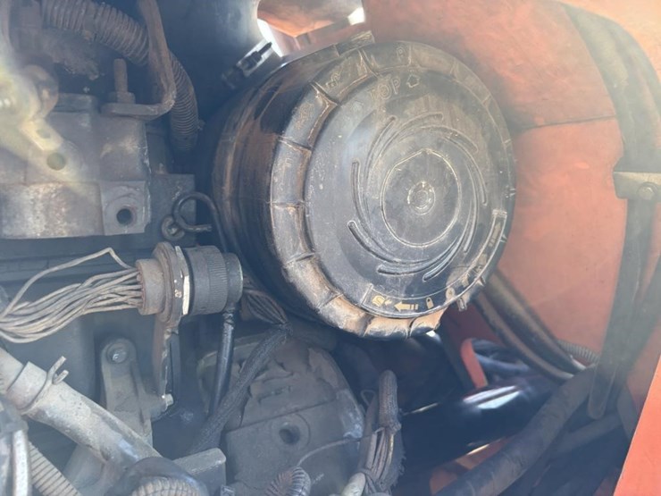 2005-jlg-8042-image-45