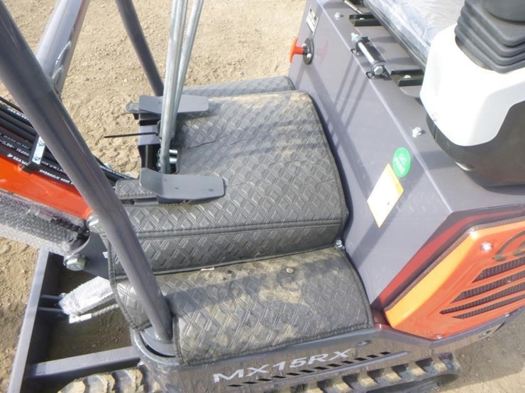 2025-agt-mx15rx-hydraulic-excavator-image-20