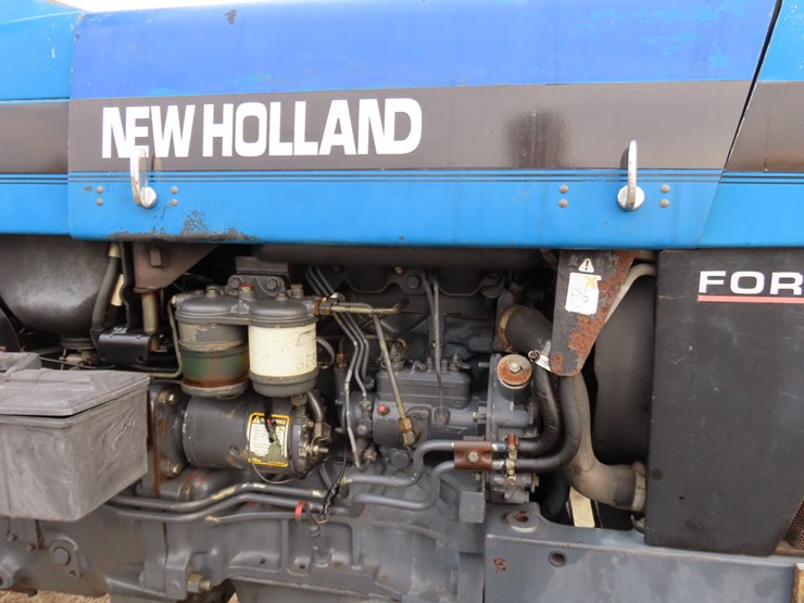 new-holland-3930-image-4