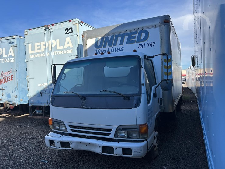 1997-isuzu-npr-image-1