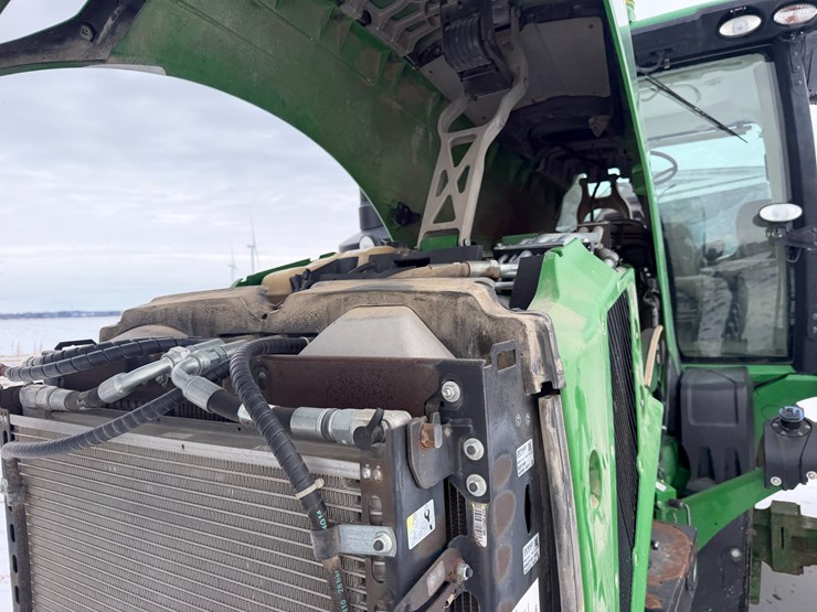 2015-john-deere-8370rt-image-51