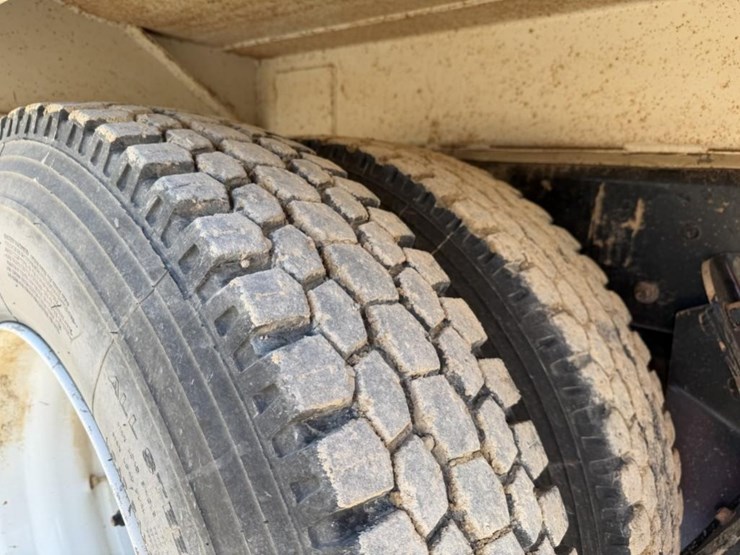 2019-kenworth-t370-image-15