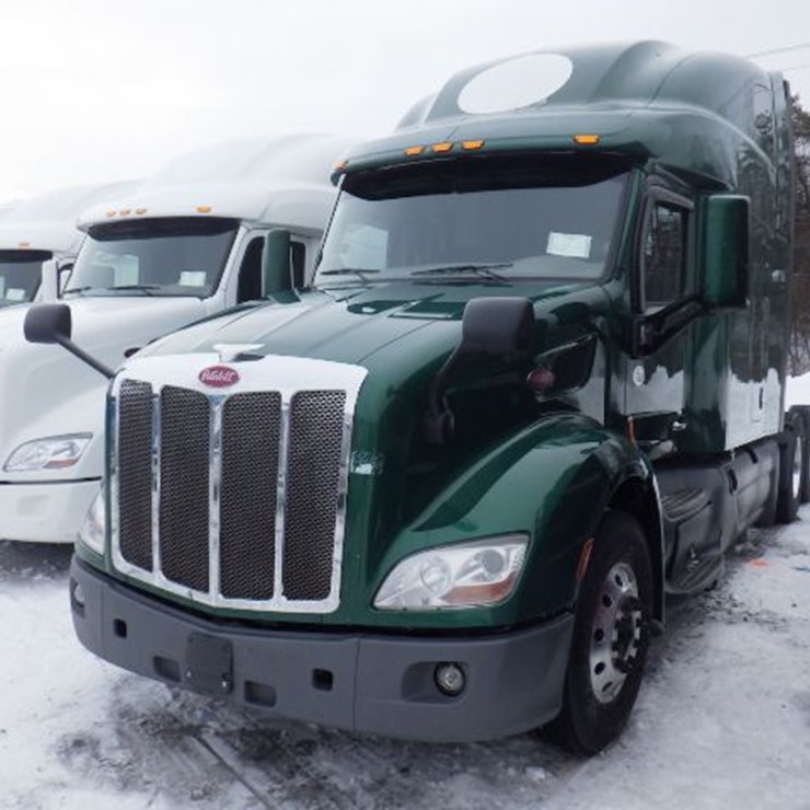 2021 PETERBILT 579