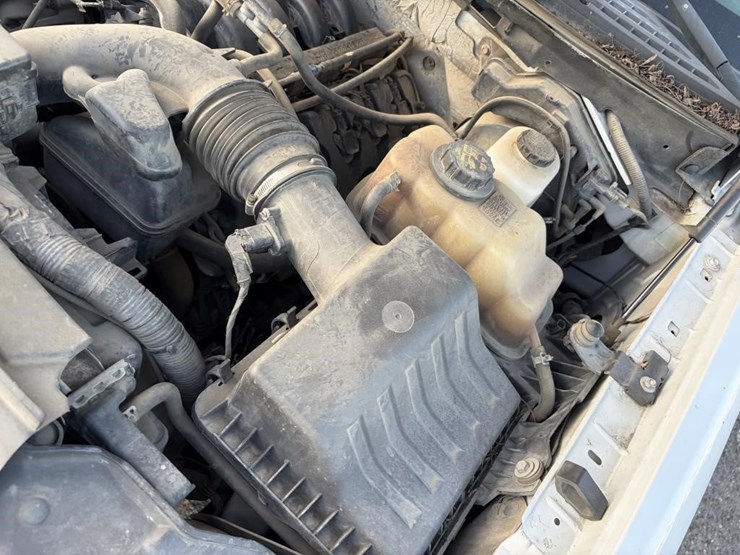 2013-ford-f150-xl-image-21