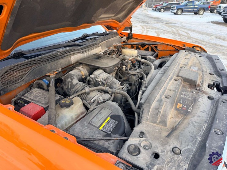 2015-chevrolet-silverado-3500hd-image-48