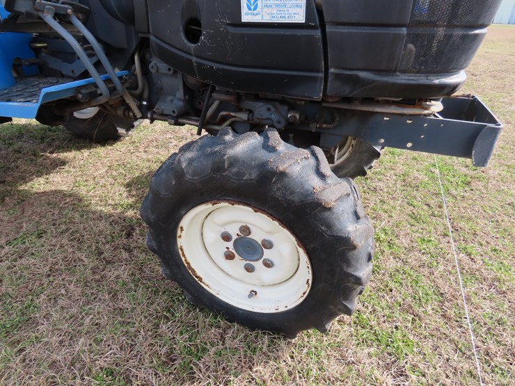 1998-new-holland-tc21-image-3