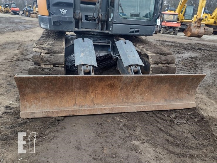 case-cx145d-msr-image-22