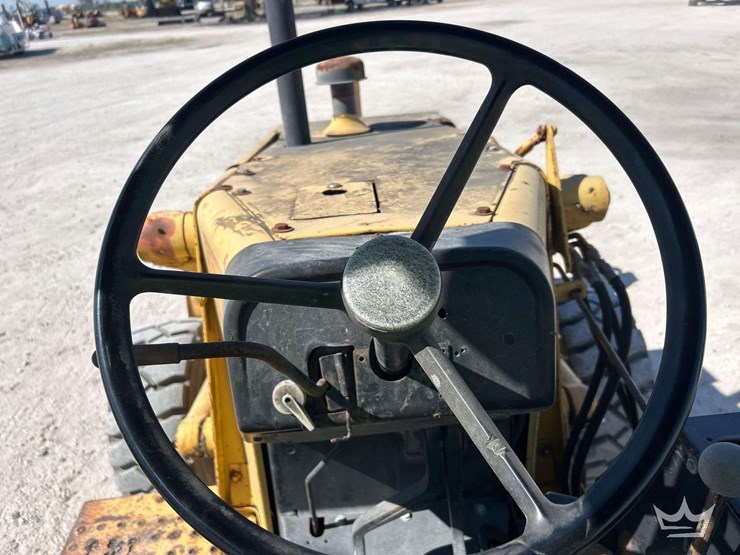 1992-deere-210c-image-18