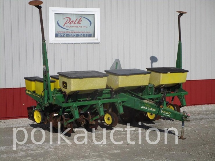 1994-john-deere-7200-image-2