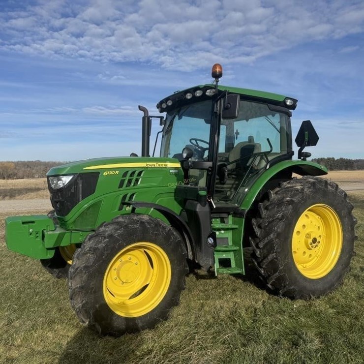 JOHN DEERE 6130R