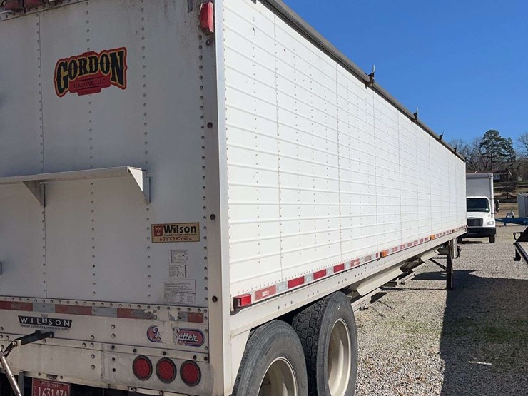 2010-wilson-hopper-bottom-image-8