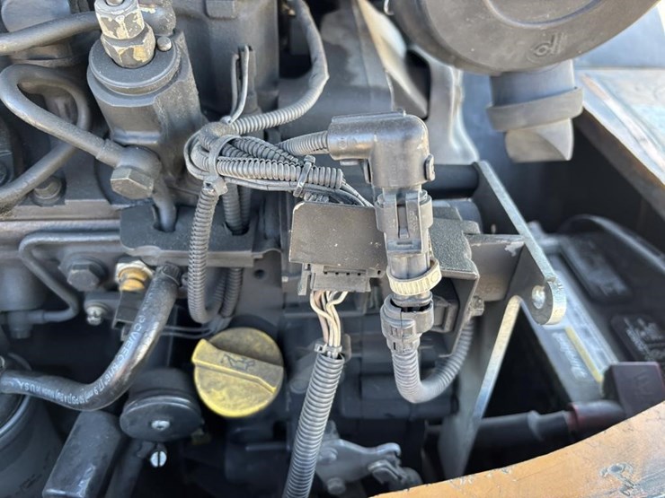 case-d21e-wheel-loader-image-40