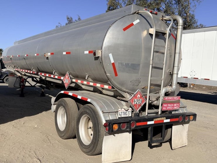 trailmobile-tanker-image-2