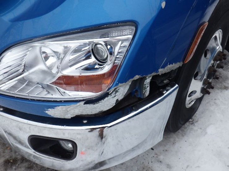 2020-peterbilt-579-image-2