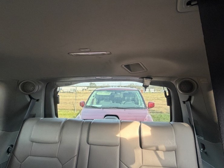 2011-honda-pilot-image-27