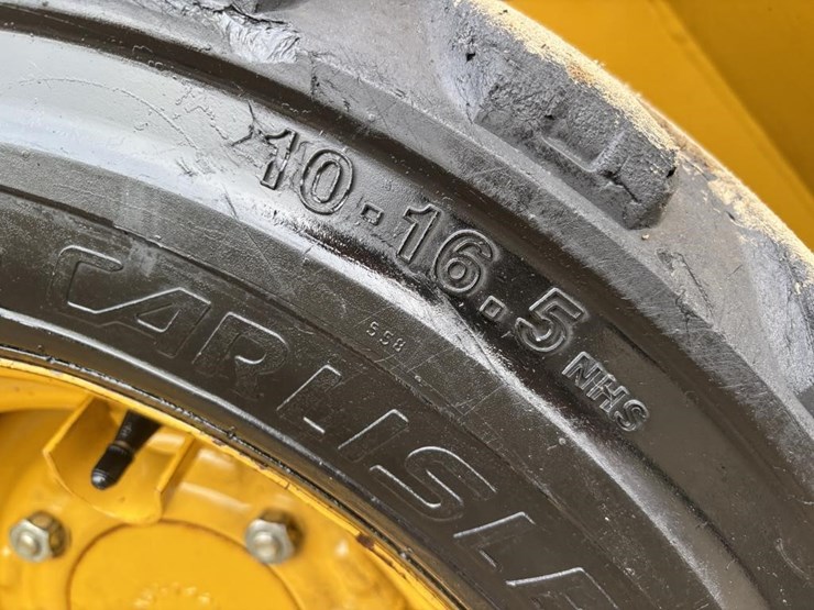 2018-caterpillar-226d-image-16