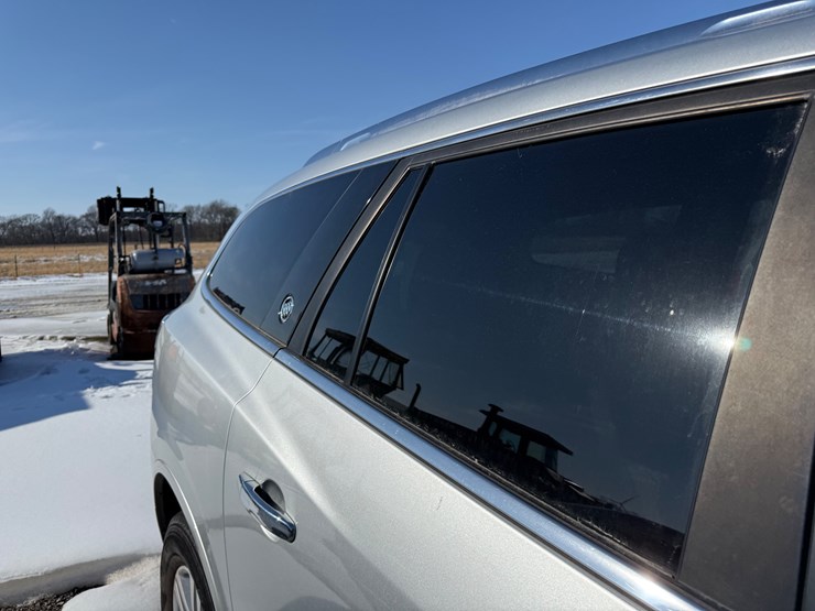 2015-buick-enclave-image-17