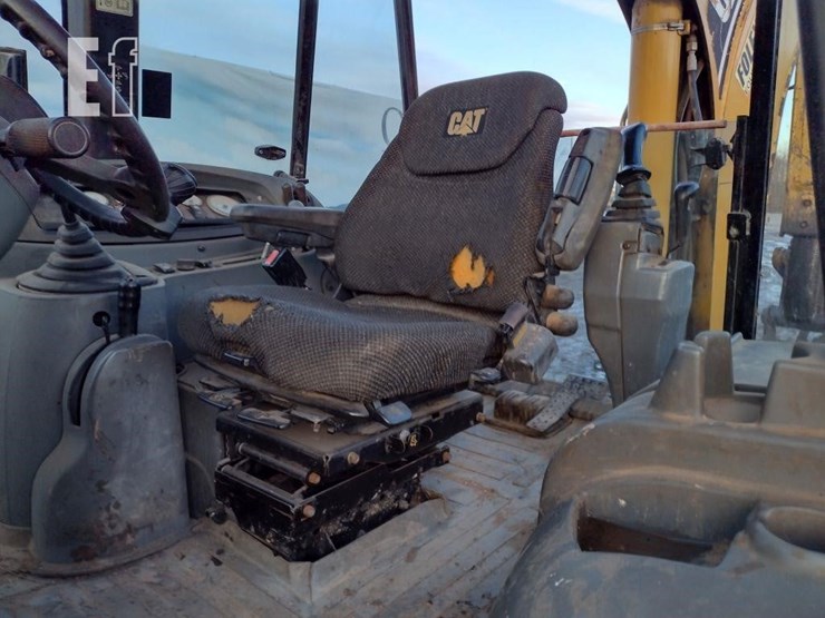 2005-caterpillar-420d-image-16