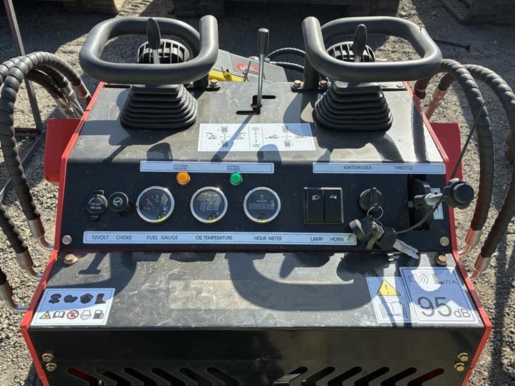 2025-sdlool-sl380r-skid-steer-loader-image-9