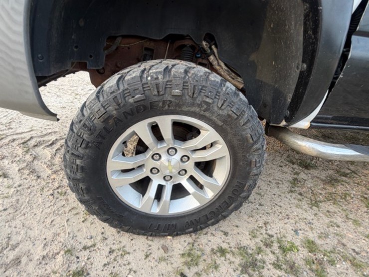 2004-gmc-1500-image-12