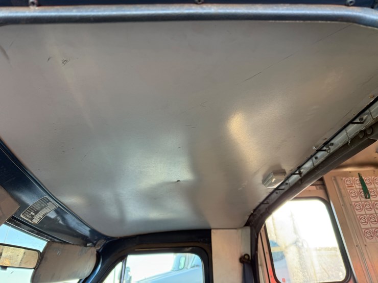 1991-chevrolet-c30-image-18