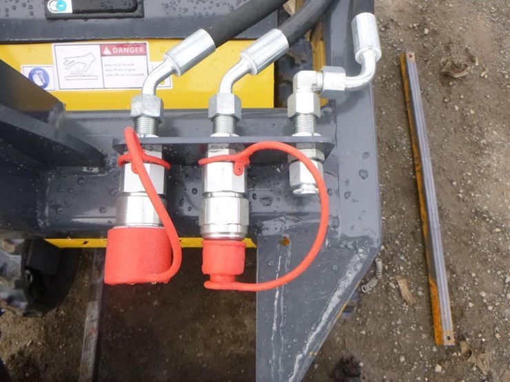 sdlanch-sdll60-skid-steer-track-loader-image-12