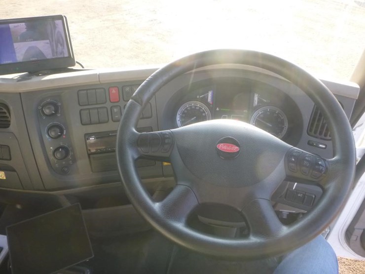 2016-tymco-600-image-19