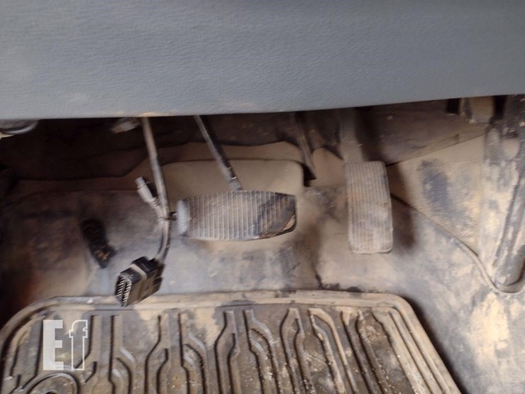 16-ford-f250-truck^title^-image-8