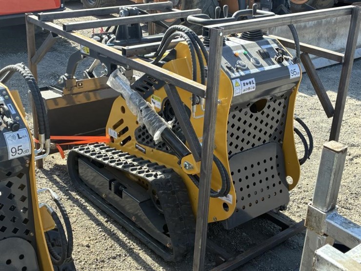 2025-sdlanch-sdll60-skid-steer-loader-image-4